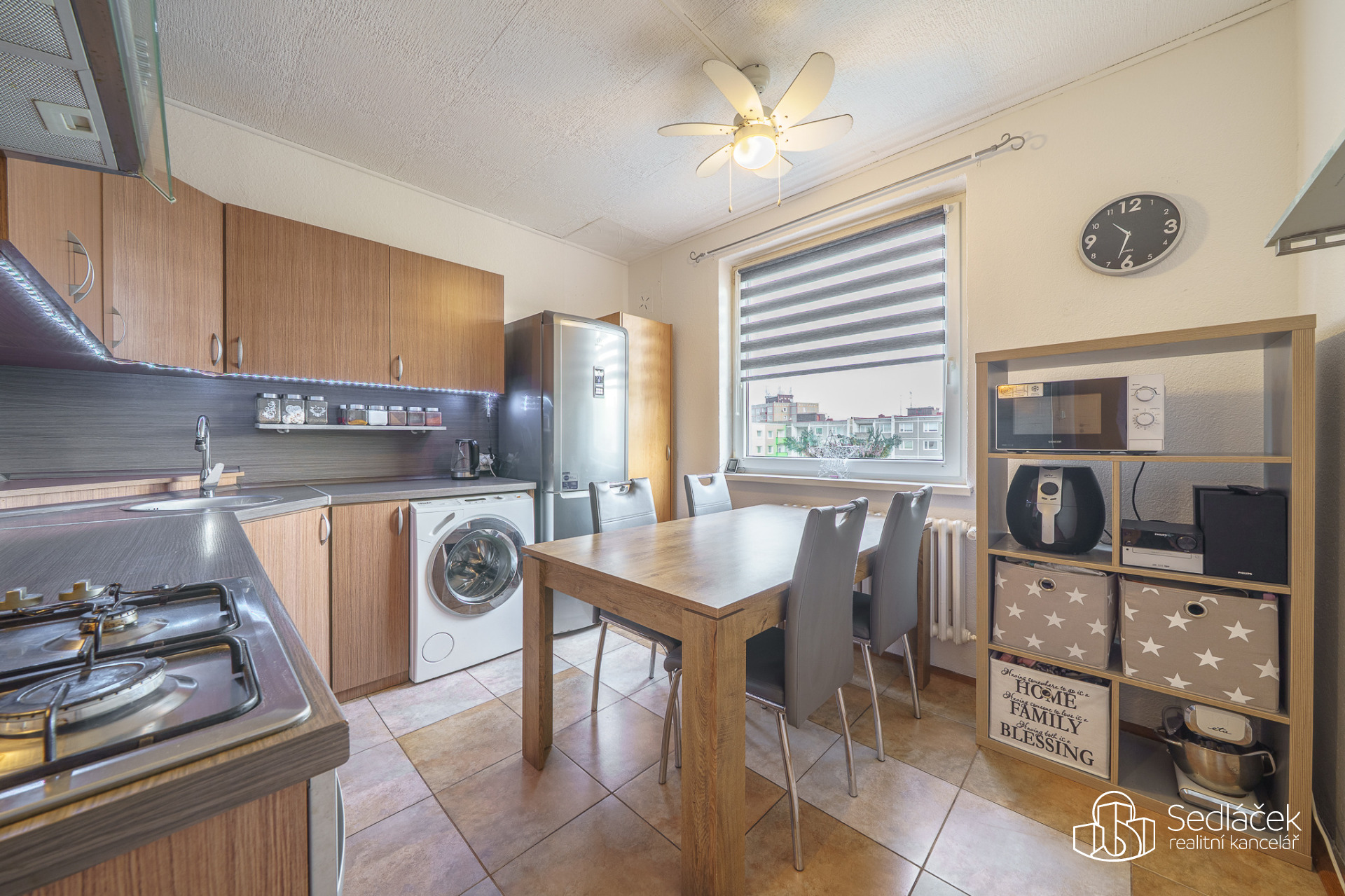 Byt 3+1 se zaskleným balkonem v Sokolově, ul. Vítězná