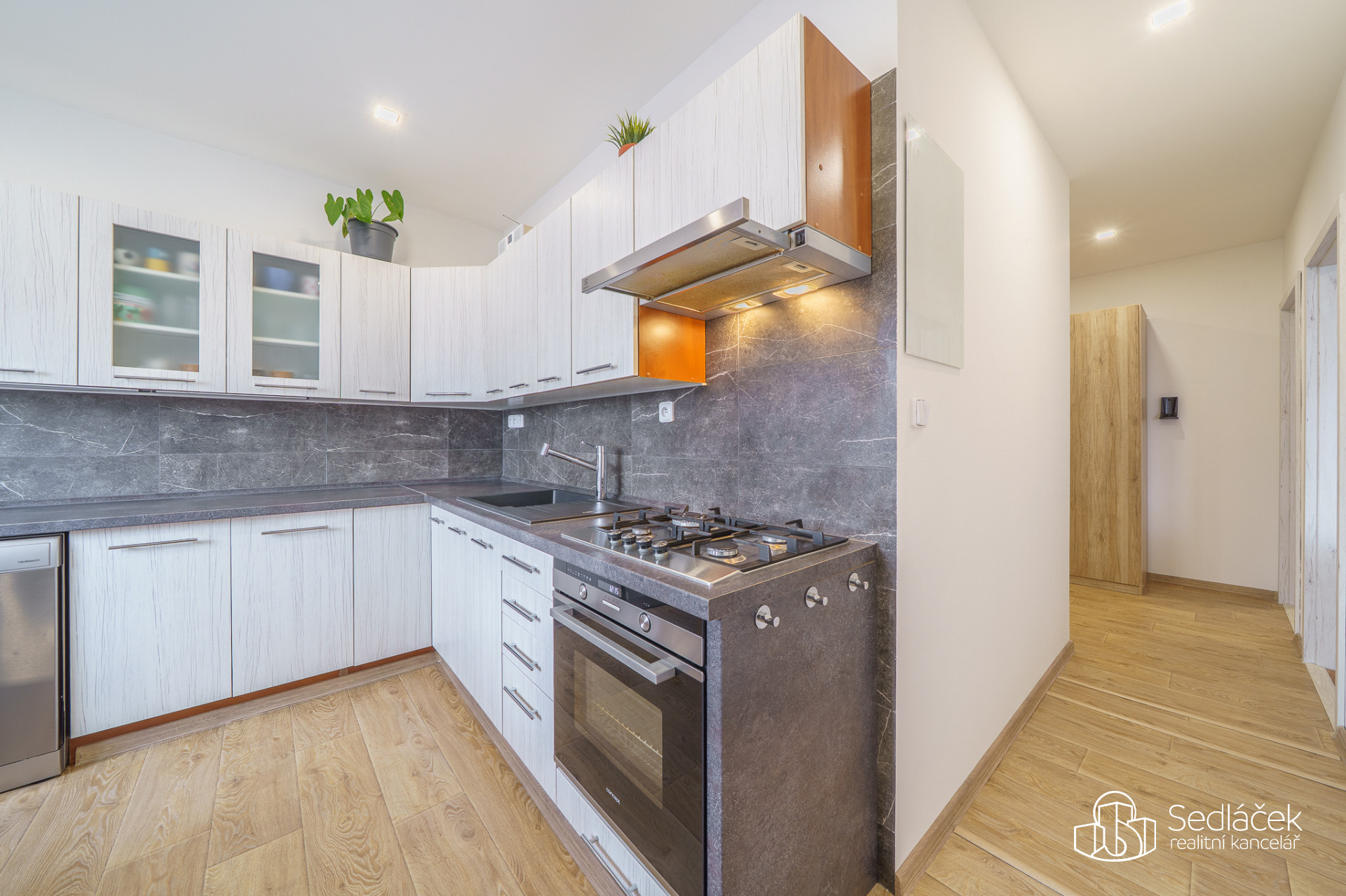 Prodej 2+1 s balkonem, Spartakiádní