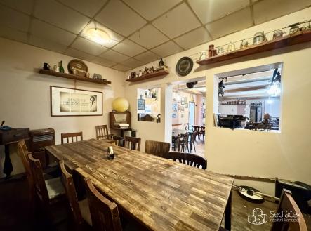 Pronájem obchodní prostor, 166 m²