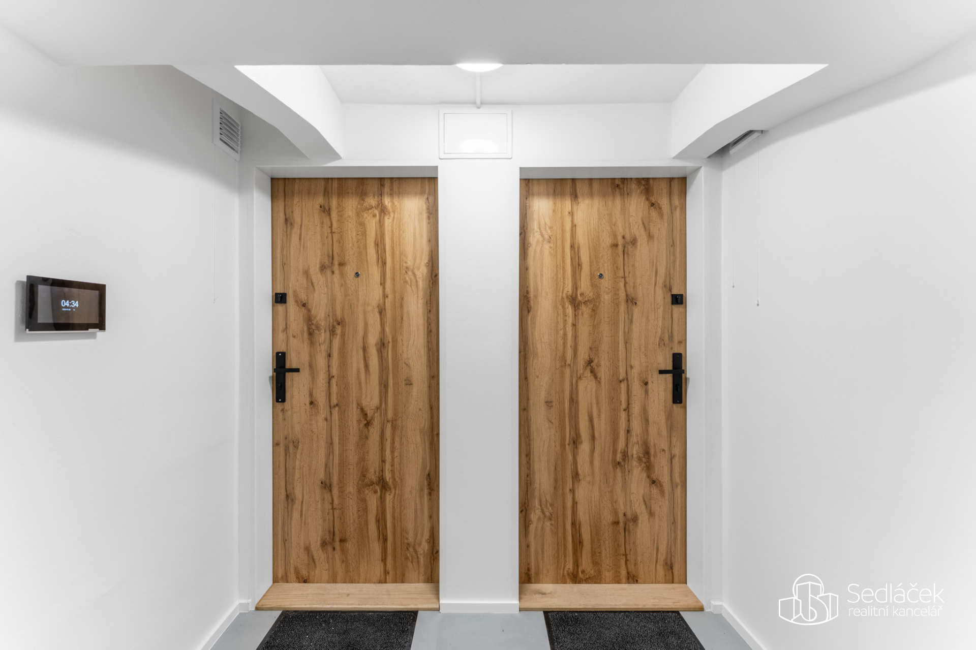 Prodej dvou jednotek 1+kk, Praha 4 Nusle, ulice U Jezerky