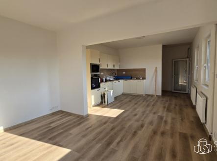 Pronájem domu/vily, 80 m²