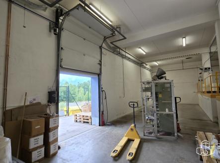 Pronájem komerčního objektu, výroba, 876 m² obrázek
