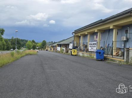 Pronájem komerčního objektu, výroba, 876 m²