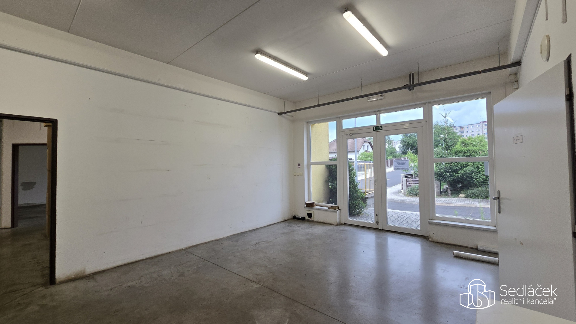 Variabilní skladové a výrobní prostory 876 m², Sokolov 