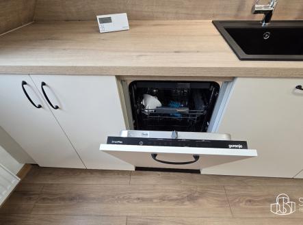 Pronájem bytu, 1+1, 50 m²