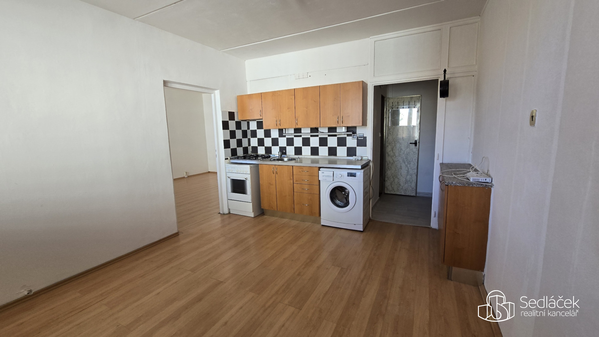 Byt 1+1 s balkonem k dlouhodobému pronájmu Sokolov.