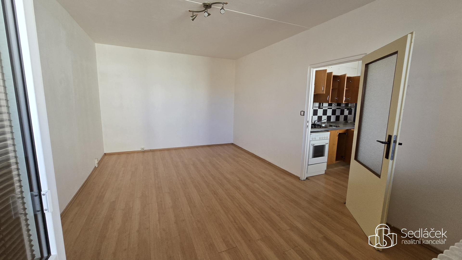 Byt 1+1 s balkonem k dlouhodobému pronájmu Sokolov.