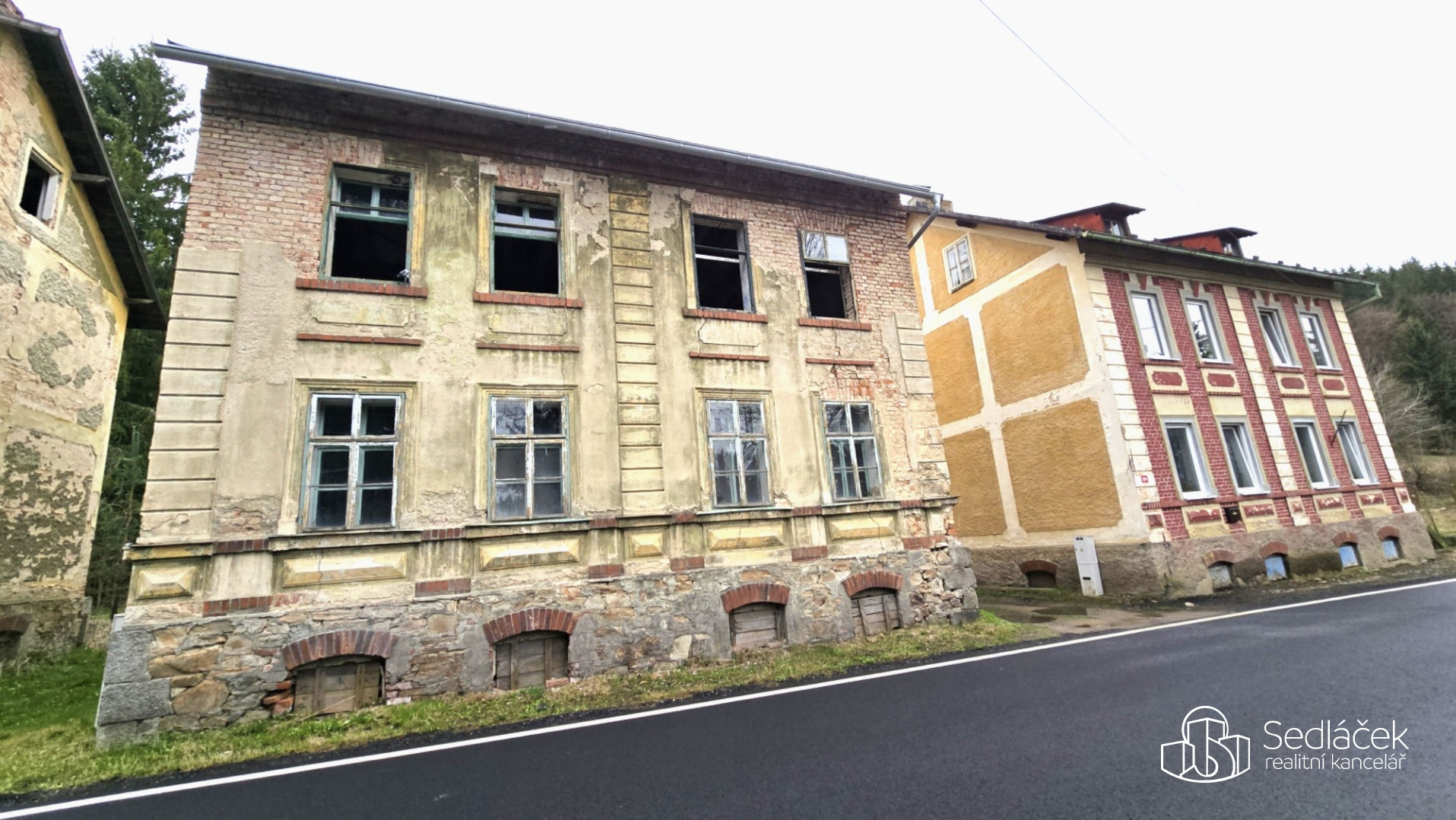 Dům se studií na 6 apartmánů Rotava – Krušné hory