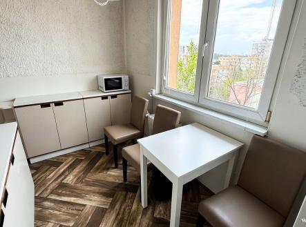Pronájem bytu, 2+1, 56 m²