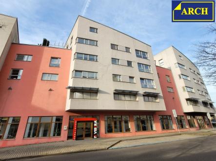 Prodej obchodní prostor, 575 m² obrázek