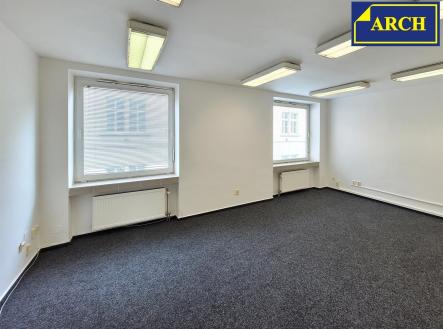 Pronájem kanceláře, 92 m²