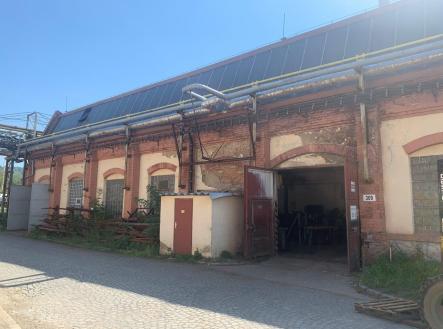Pronájem - komerční objekt, výroba, 942 m²