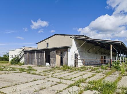 Pronájem komerčního objektu, sklad, 750 m²