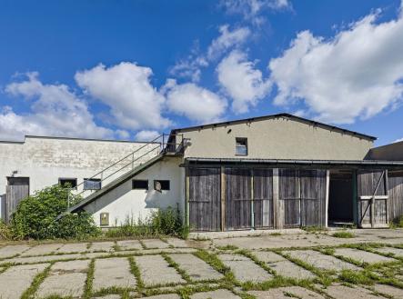 Pronájem komerčního objektu, sklad, 750 m²