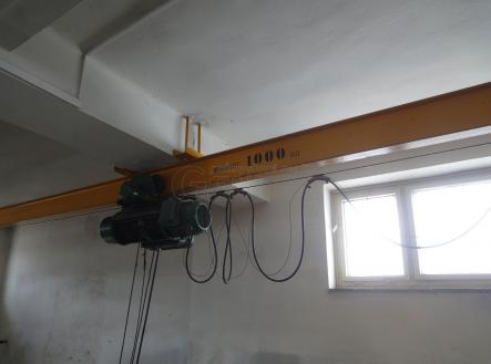 Pronájem skladovací prostor, 2 200 m²