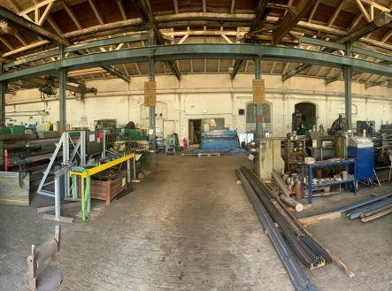 Pronájem komerčního objektu, výroba, 942 m²