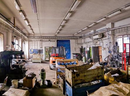 Prodej komerčního objektu, výroba, 2 000 m²