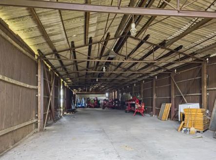 Pronájem komerčního objektu, sklad, 567 m²