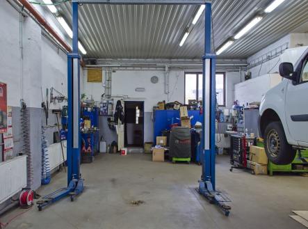 Pronájem výrobní prostor, 117 m²