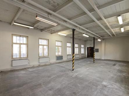 Pronájem skladovací prostor, 118 m²