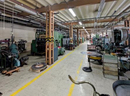 Prodej komerčního objektu, sklad, 3 000 m²