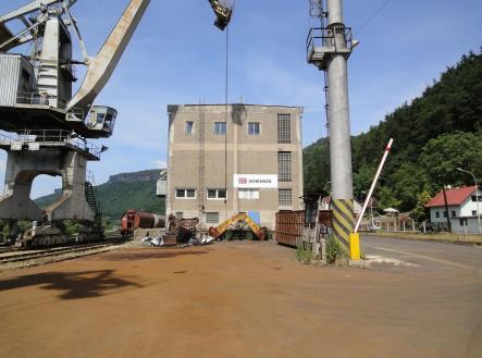 Pronájem skladovací prostor, 890 m²