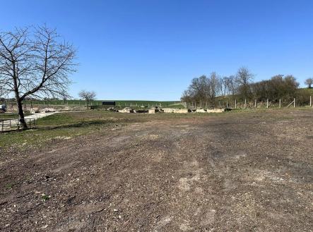 Prodej pozemku pro komerční výstavbu, 6 720 m²