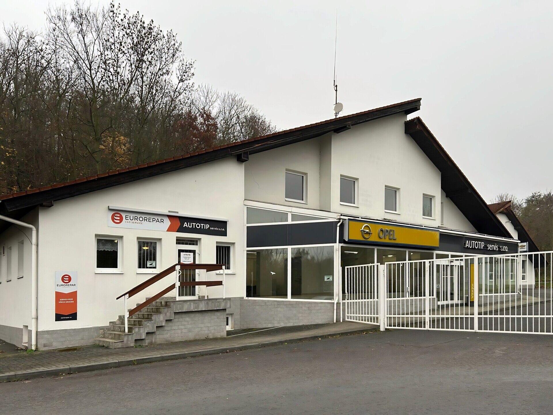 Obchodní objekt o celkové podlahové ploše 1.500 m2 s parkovištěm pro zákazníky