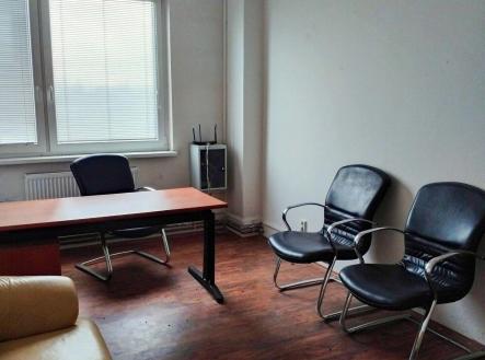 Pronájem kanceláře, 35 m²