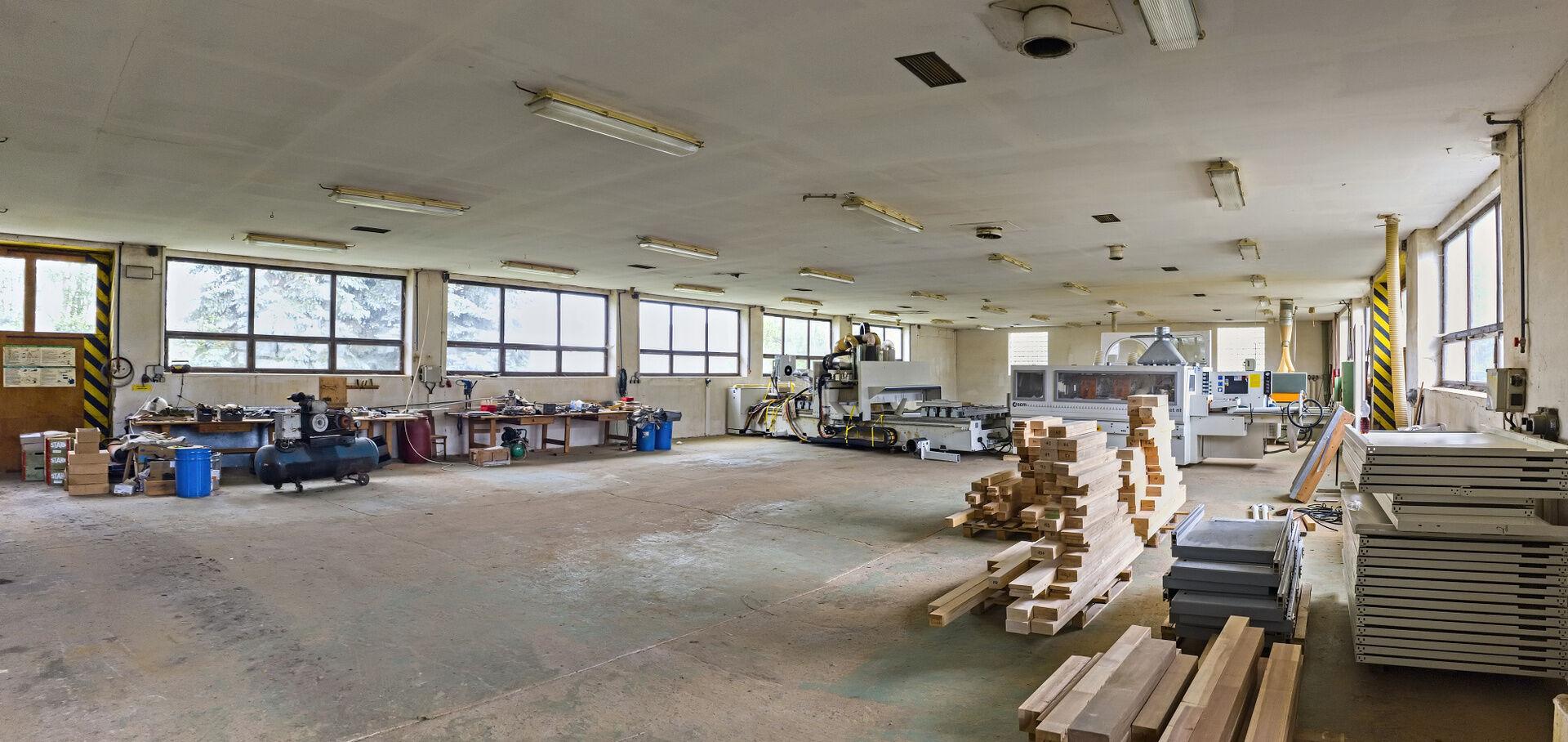 Přízemní zděná hala o ploše 629 m2