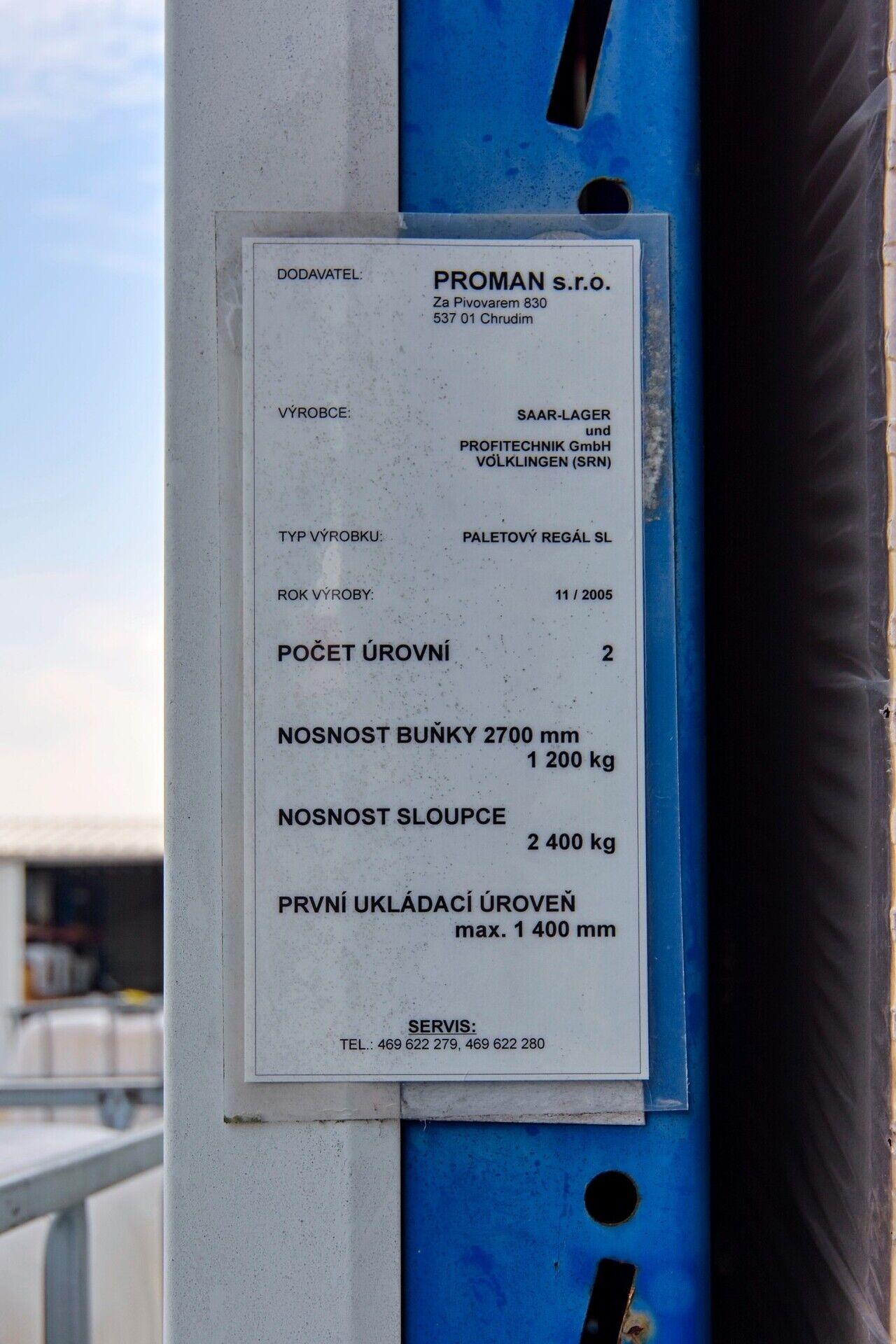 Dvě nezateplené skladovací haly 602 a 174 m2, venkovní zpevněná plocha 1.100 m2