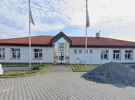 Pronájem kanceláře, 197 m²