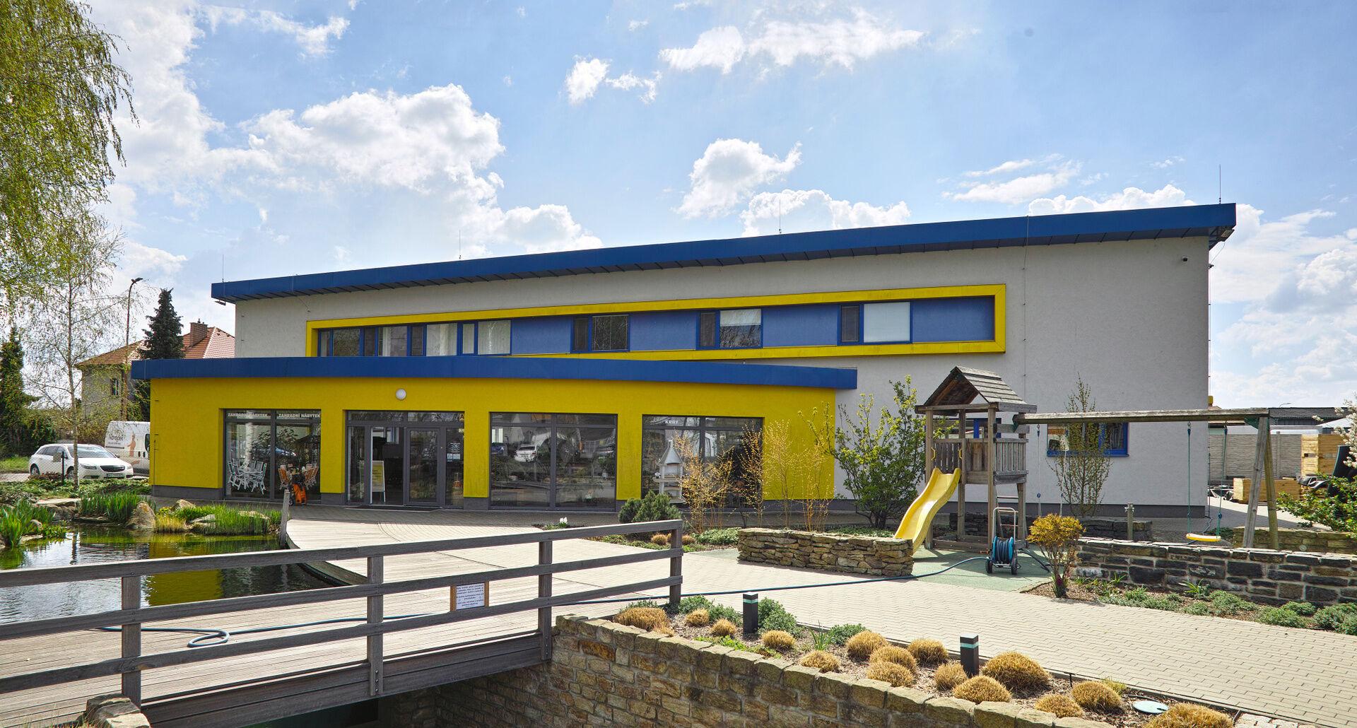 Reprezentativní a energeticky úsporný multifunkční podnikatelský objekt o užitné ploše 603 m2