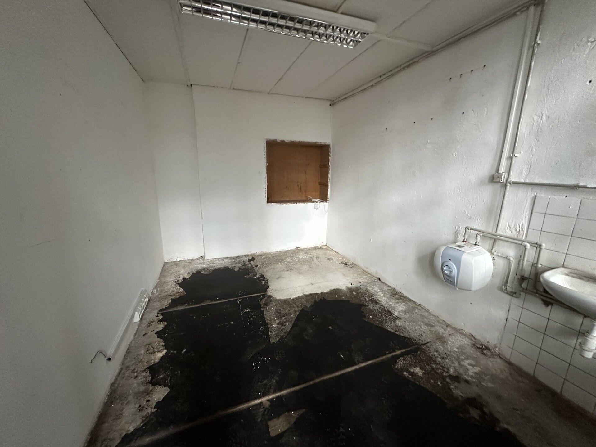 Výrobní/skladovací prostor 200 m2