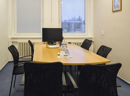 Pronájem kanceláře, 182 m²