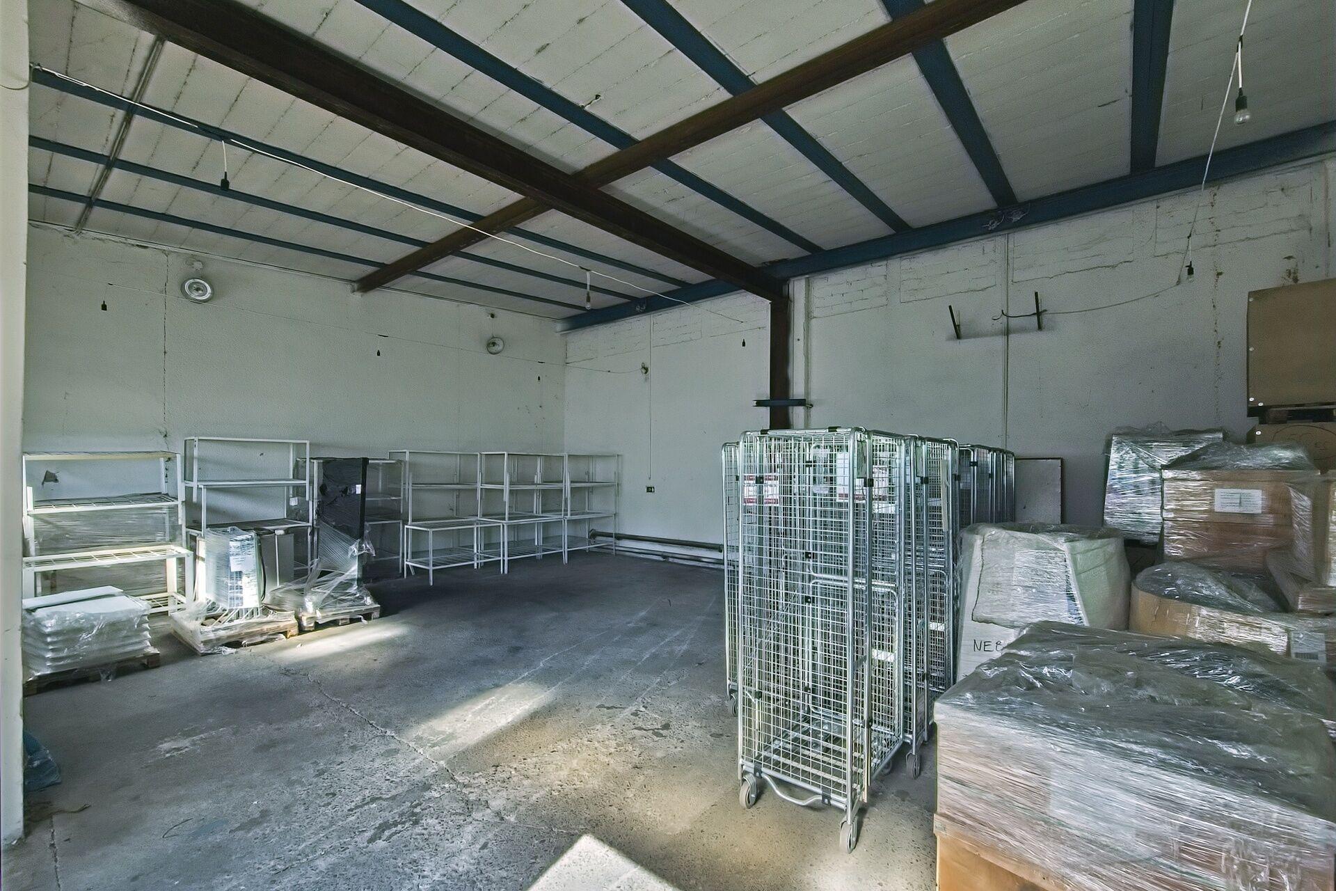 Velká dvougaráž pro NA v Hradci Králové o podlahové ploše cca 95 m2