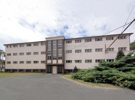 Pronájem skladu, 2 200 m²