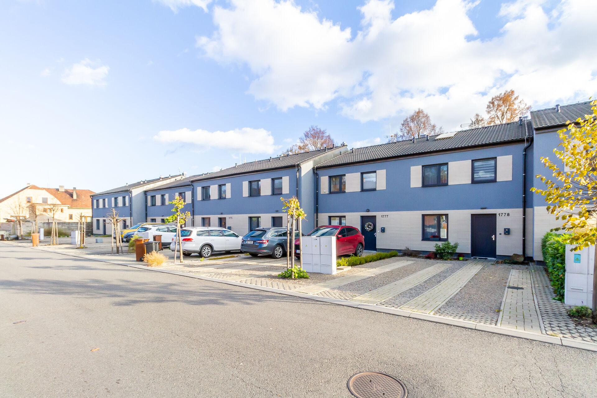 Prodej moderní novostavby, Kladno.