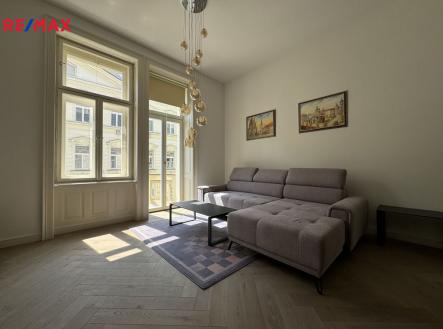 Pronájem bytu, 2+kk, 85 m²