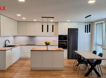 Prodej bytu, 3+kk, 93 m²