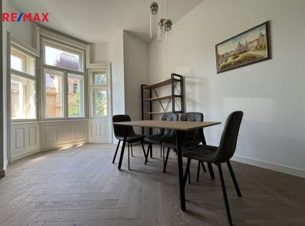 Pronájem bytu, 3+kk, 88 m²