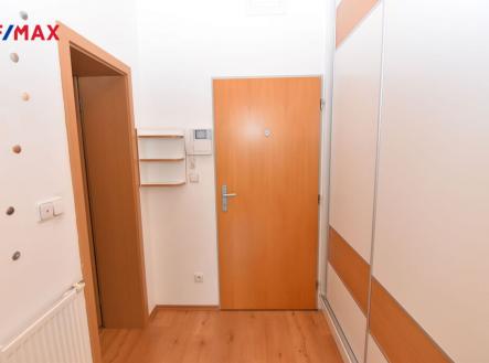 Pronájem bytu, 2+kk, 52 m²