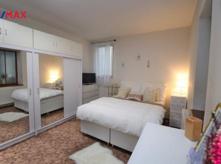 Prodej nájemního domu, 307 m²