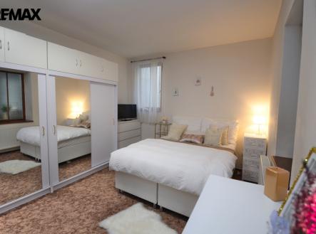 Prodej nájemního domu, 307 m²