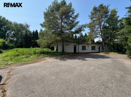 Prodej pozemku pro komerční výstavbu, 4 428 m²