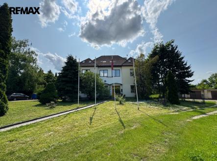 Prodej pozemku pro komerční výstavbu, 11 035 m²