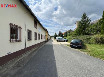 Prodej výrobní prostor, 2 322 m²