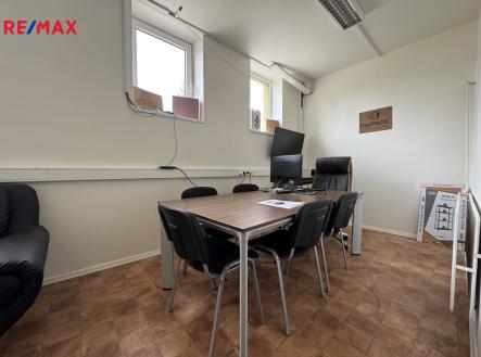 Prodej výrobní prostor, 2 322 m²