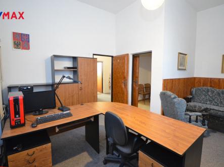 Pronájem kanceláře, 57 m²