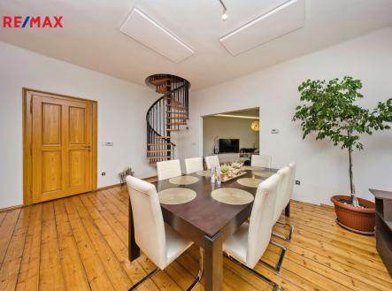 Prodej bytu, 5+1, 214 m²